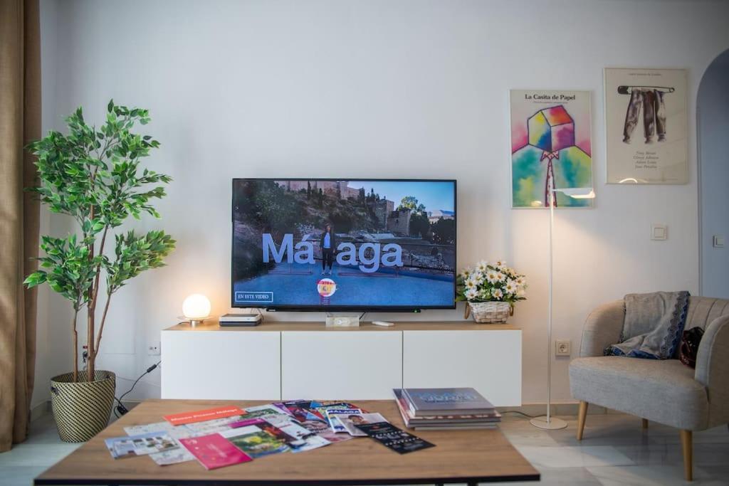 Central And Beautiful Apartment - Free Parking Málaga Exterior foto